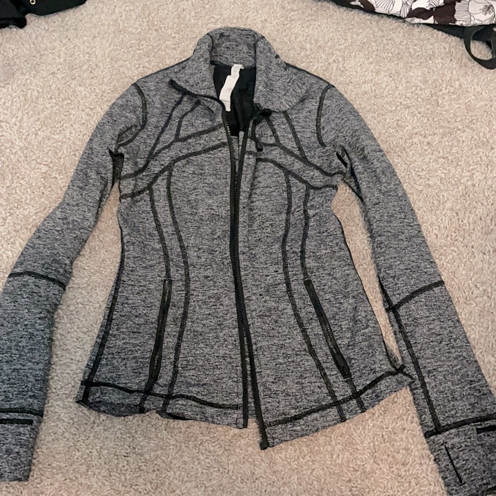 BRAND NEW LULU JACKET GREY size 4 (small)